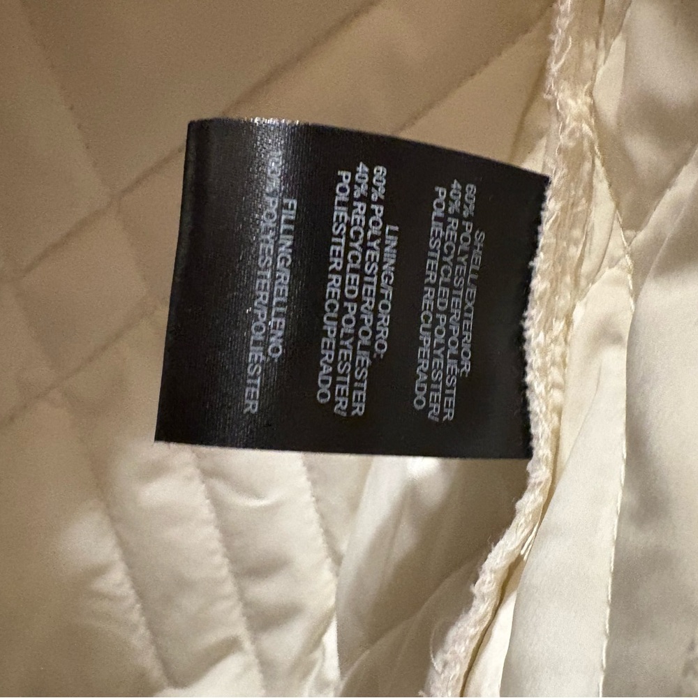 Quilted White Jacket - Picture 6 of 10